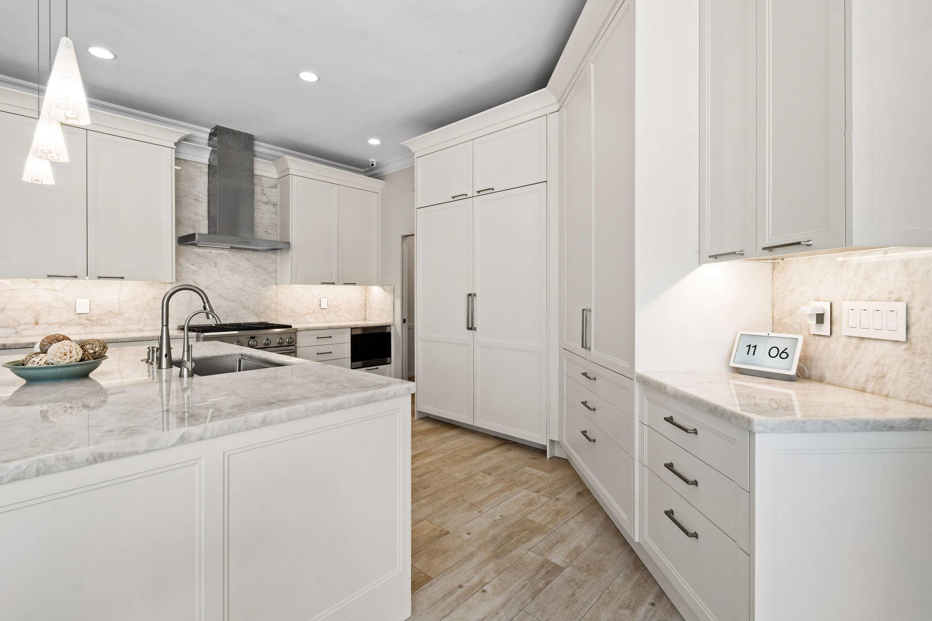 524 PHEASANT Lane N, Jupiter, FL 33458 Custom Kitchen