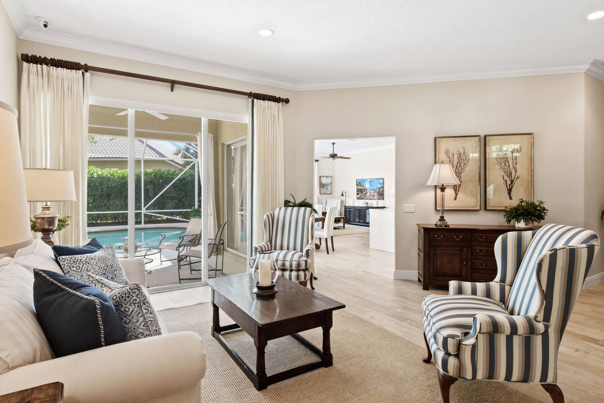 524 PHEASANT Lane N, Jupiter, FL 33458 Living Room