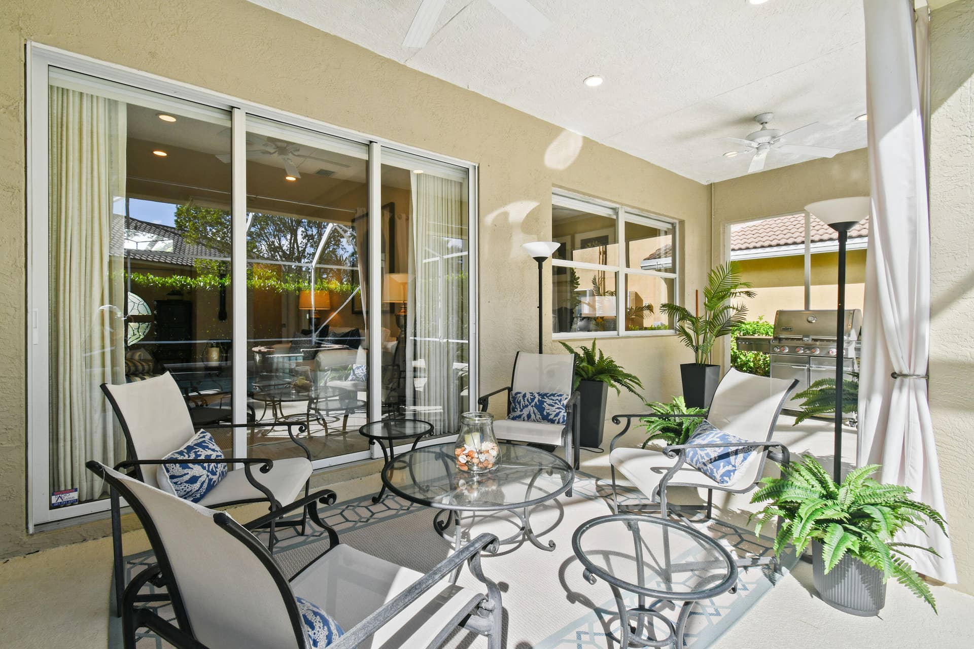 524 PHEASANT Lane N, Jupiter, FL 33458 Covered Patio