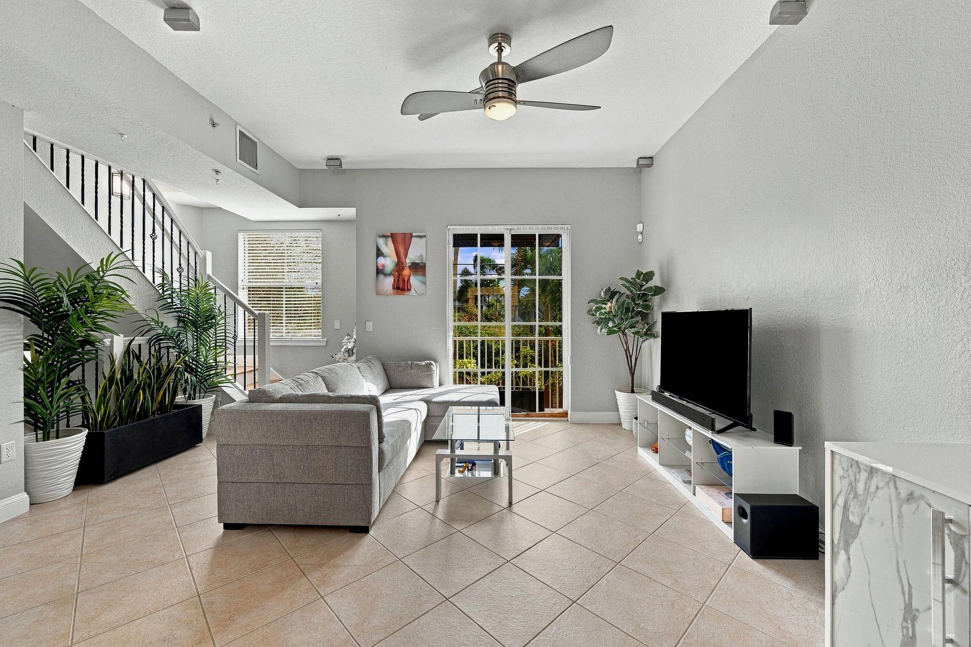 536 NE 7th Avenue, #Unit 2, Fort Lauderdale, FL 33301 10_dsc_8200_8745580d