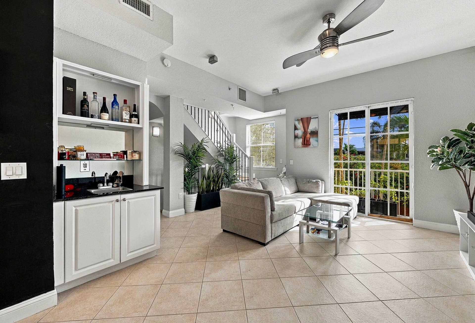 536 NE 7th Avenue, #Unit 2, Fort Lauderdale, FL 33301 11_dsc_8208_206103ca