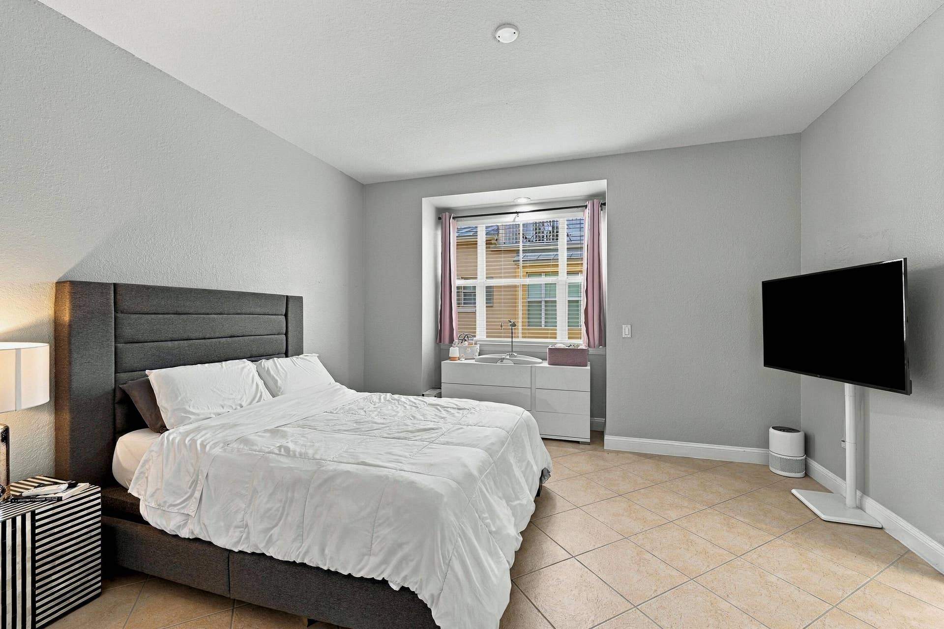 536 NE 7th Avenue, #Unit 2, Fort Lauderdale, FL 33301 24_dsc_8314_3489dd10