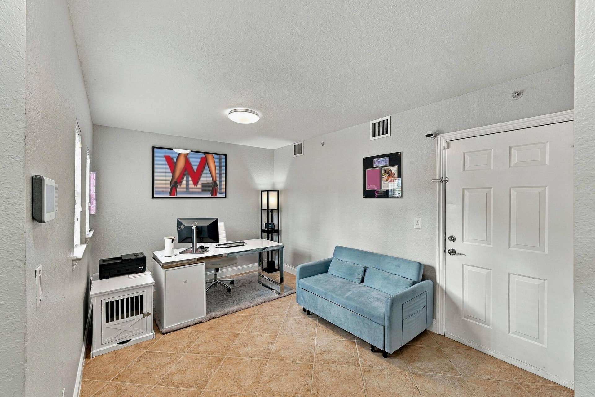 536 NE 7th Avenue, #Unit 2, Fort Lauderdale, FL 33301 ground floor office/den, can enclose to be a bedroom