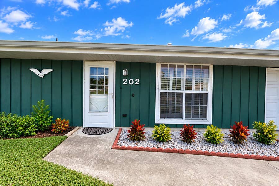Property photo for 202 SW OAKRIDGE Drive, Port St Lucie, FL