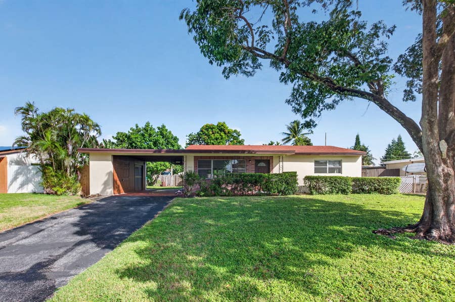Property photo for 161 SE 28TH Avenue, Boynton Beach, FL