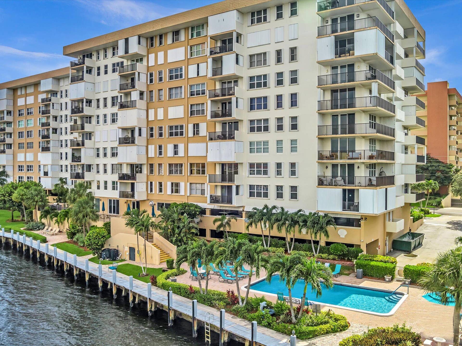1150 HILLSBORO MILE, #1008, Hillsboro Beach, FL 33062 69-MAX_0051