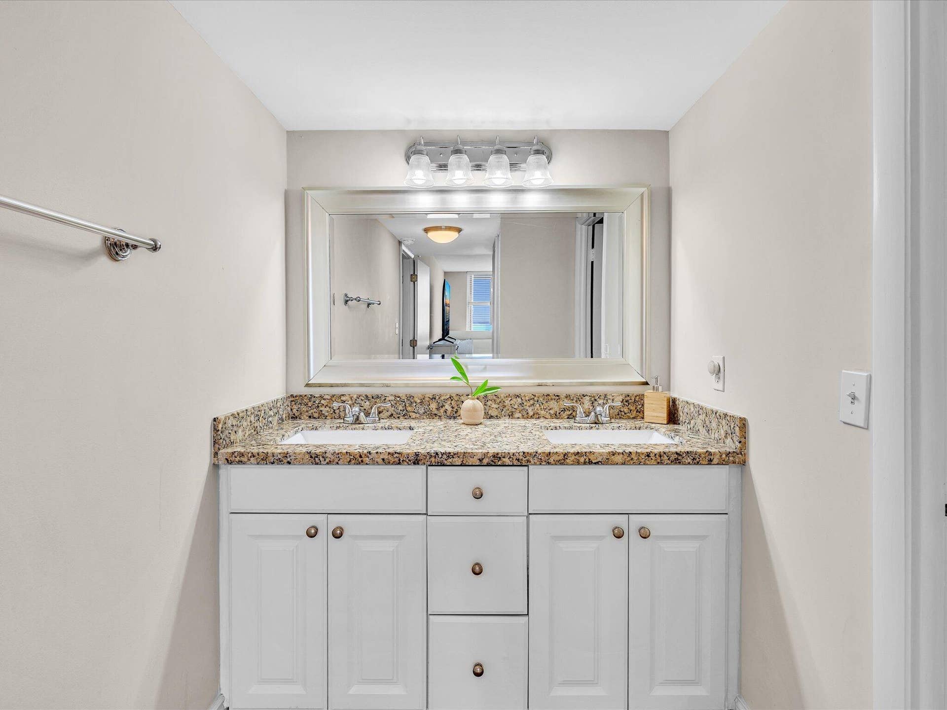1150 HILLSBORO MILE, #1008, Hillsboro Beach, FL 33062 54-FPP00731 - Copy