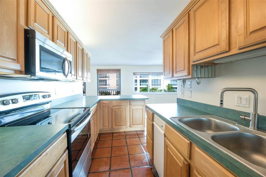 720 Bayshore Drive, #503, Fort Lauderdale, Fort Lauderdale, FL 33304 Photo 10