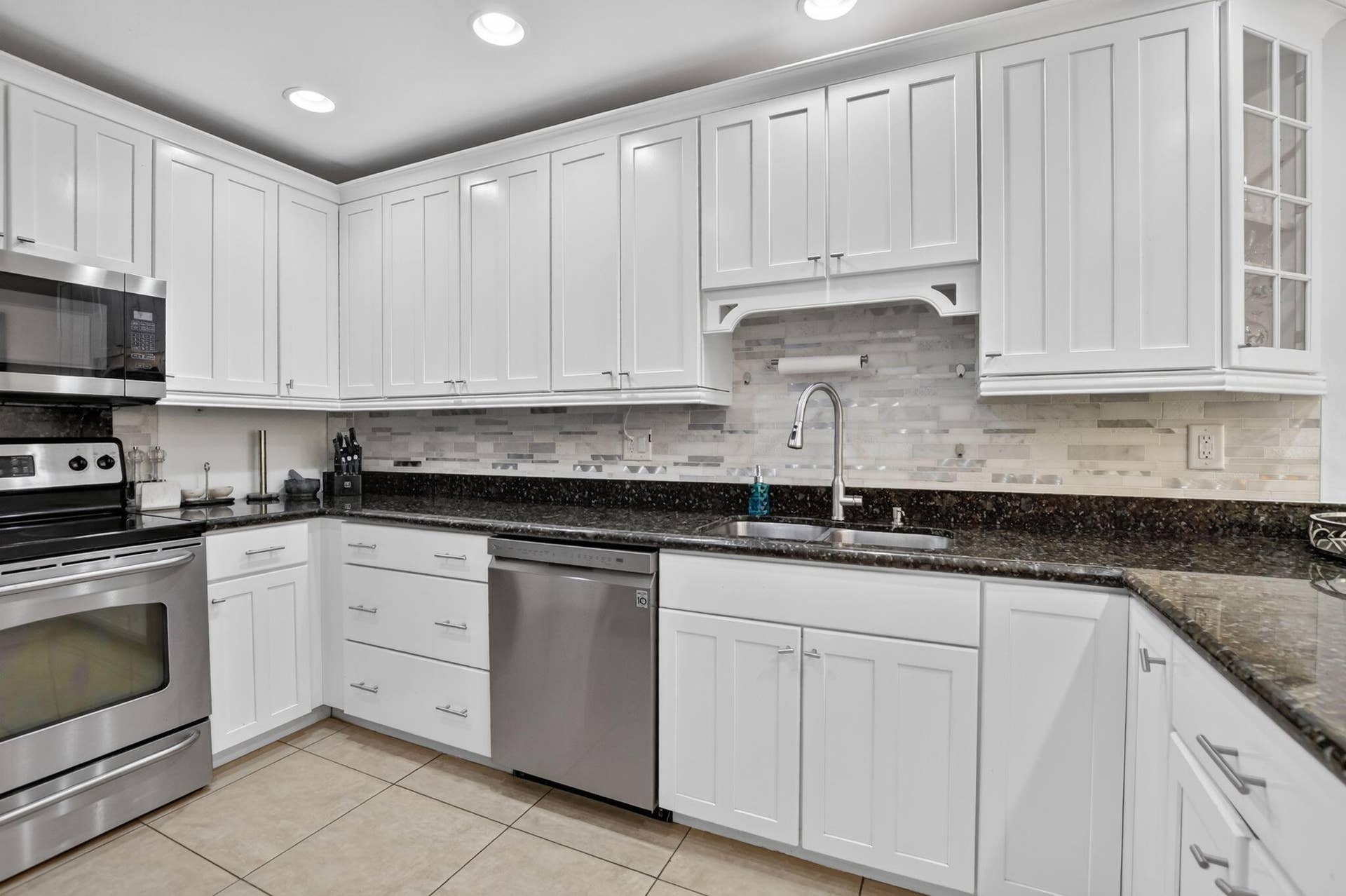 702 Saint Albans Drive, Boca Raton, FL 33486 21-web-or-mls-DSC_1530