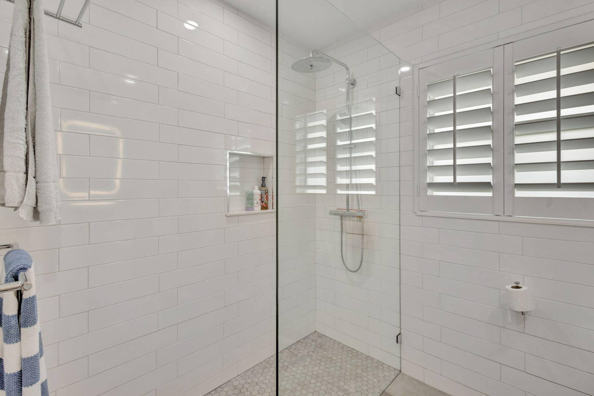 2703 SW GLENMOOR Way, #none, Palm City, FL 34990 bathrrom shower