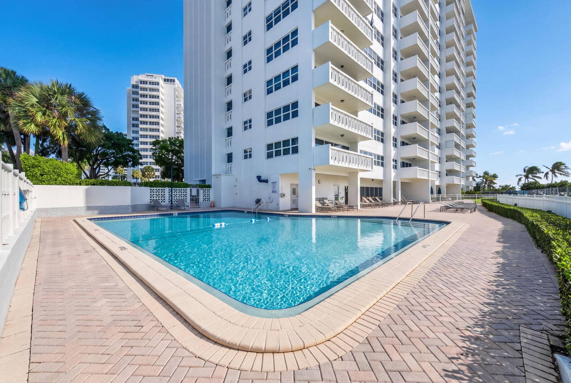 2100 S Ocean Drive, #15E, Fort Lauderdale, FL 33316 Pool