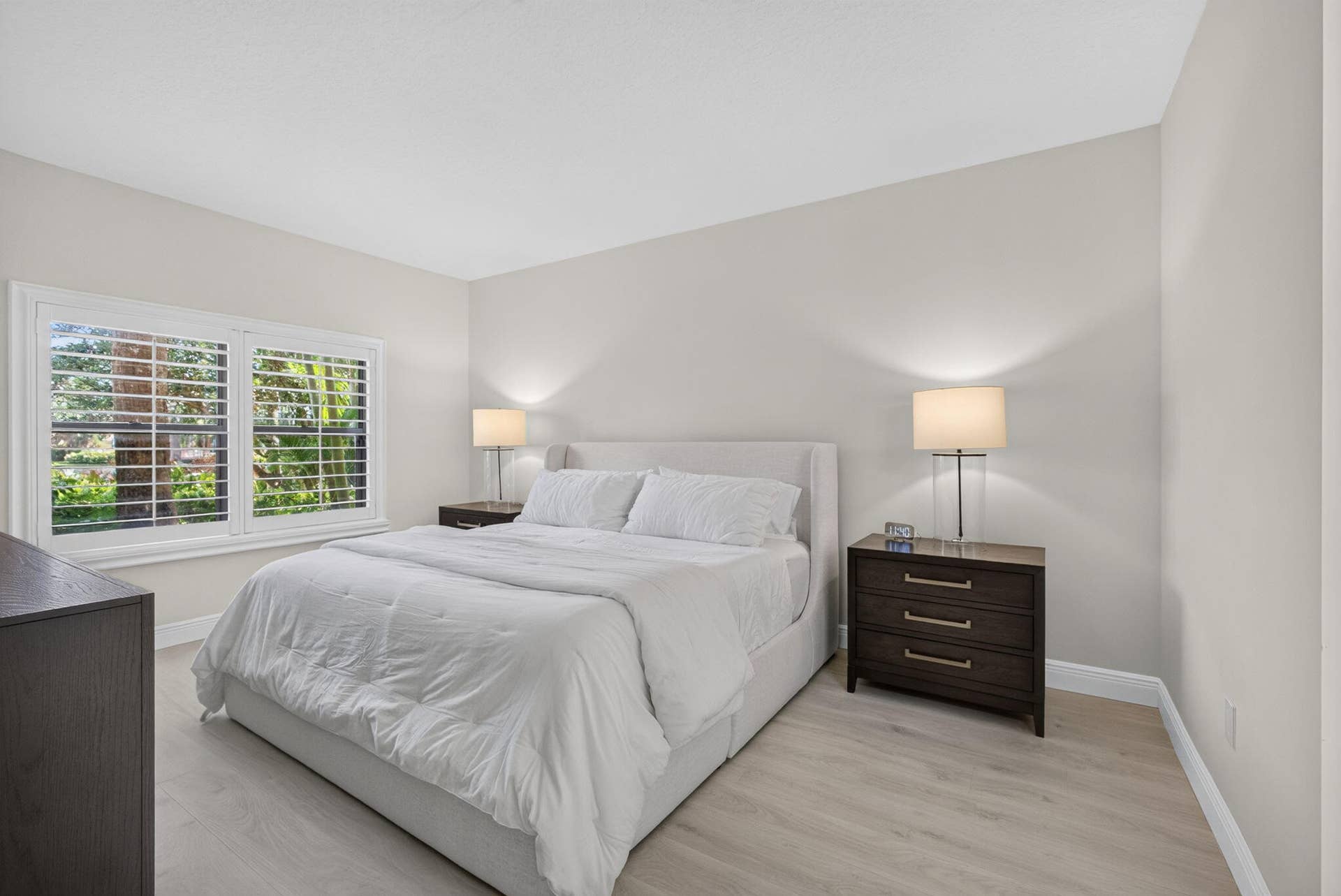 300 UNO LAGO Drive, #104, Juno Beach, FL 33408 Master Bedroom