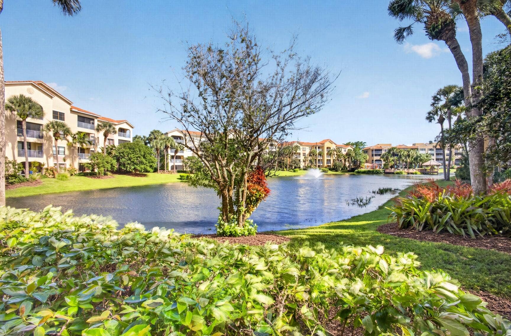300 UNO LAGO Drive, #104, Juno Beach, FL 33408 View from Living Room