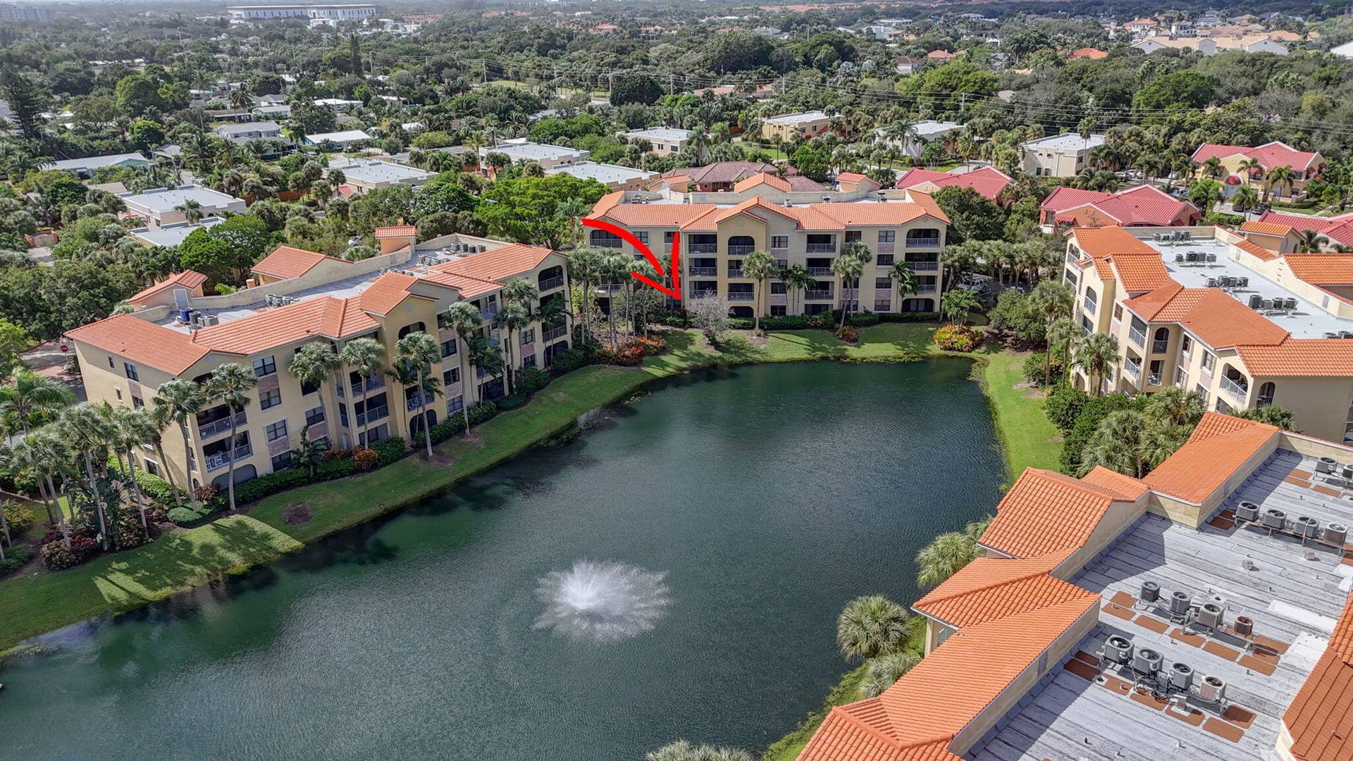 300 UNO LAGO Drive, #104, Juno Beach, FL 33408 Aerial