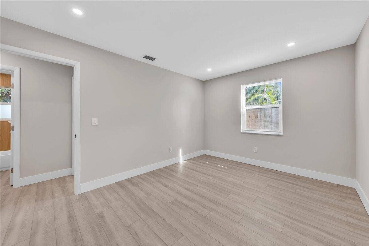 1463 8th Street, West Palm Beach, FL 33401 30-306A8911