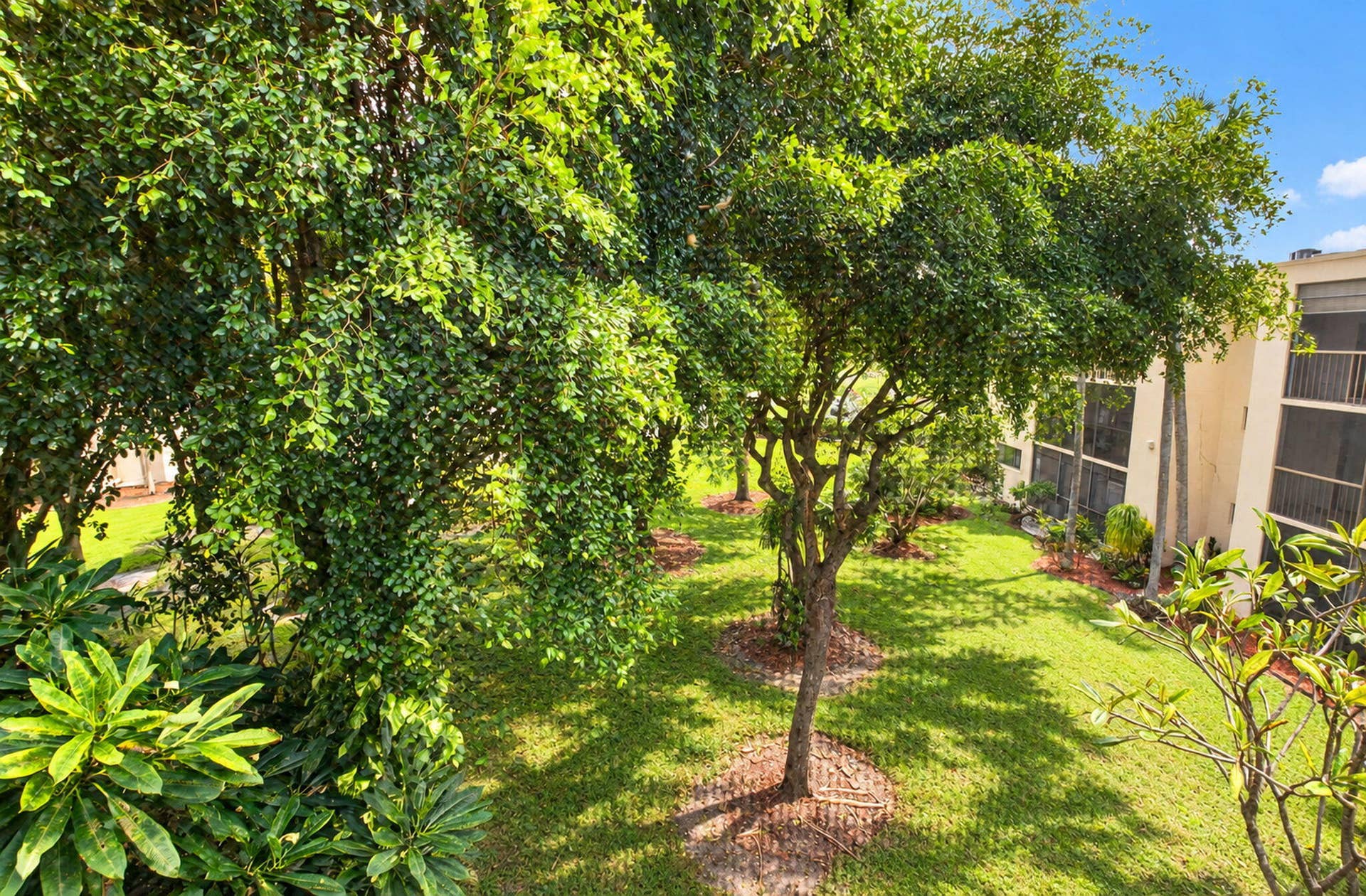 5250 LAS VERDES Circle, #314, Delray Beach, FL 33484 30-web-or-mls-DSC_3552
