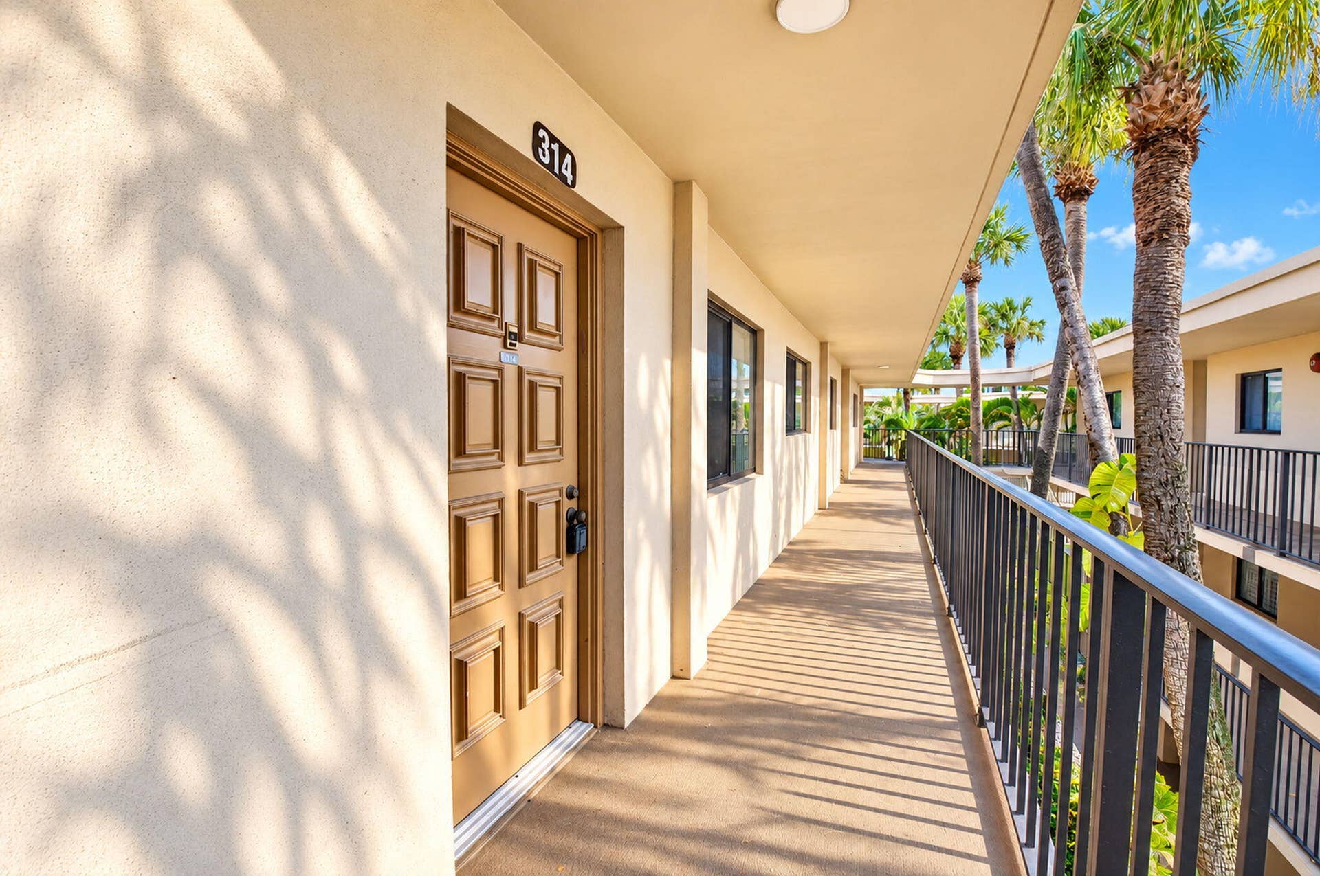 5250 LAS VERDES Circle, #314, Delray Beach, FL 33484 6-web-or-mls-DSC_3431