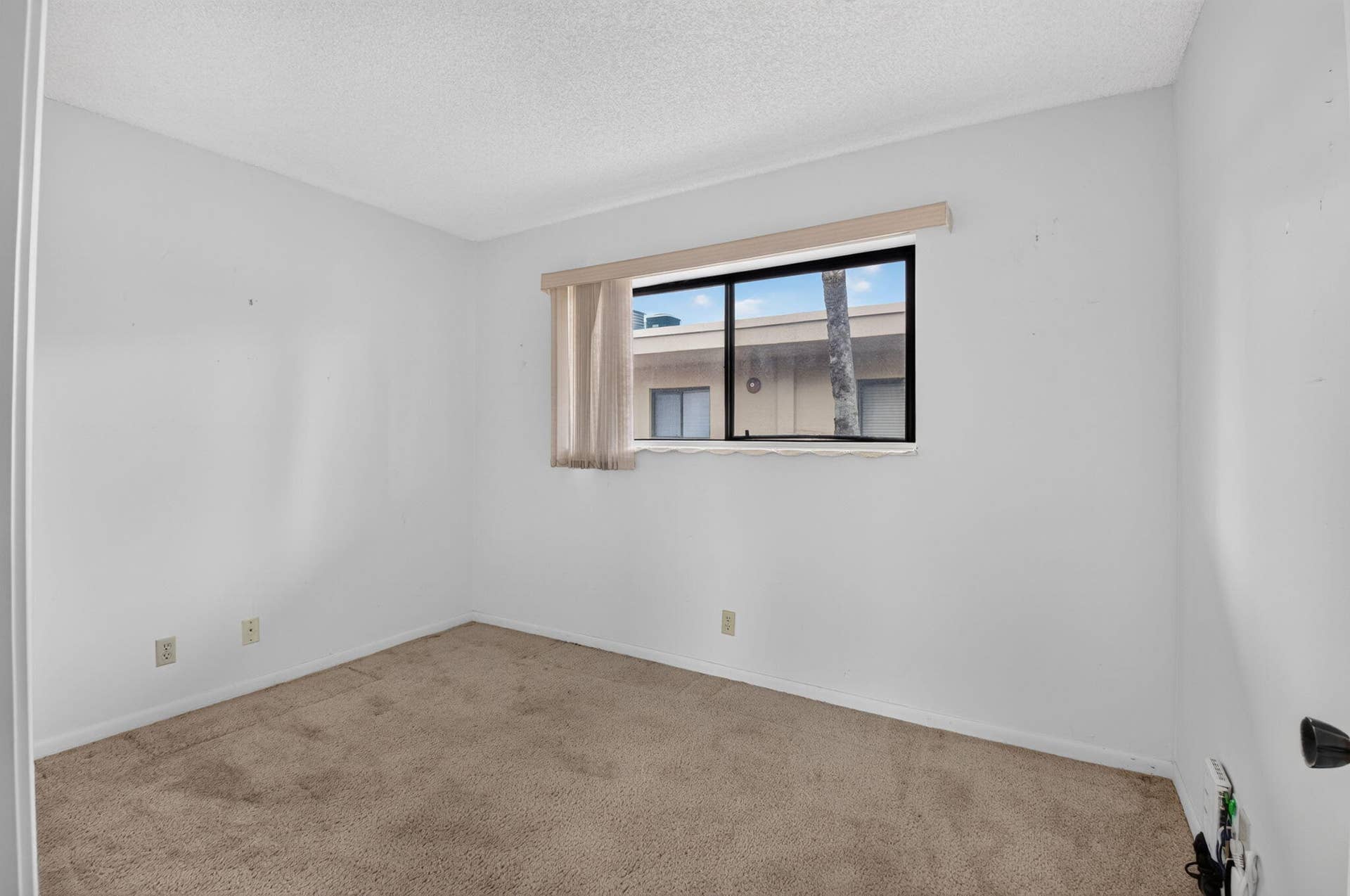 5250 LAS VERDES Circle, #314, Delray Beach, FL 33484 24-web-or-mls-DSC_3520