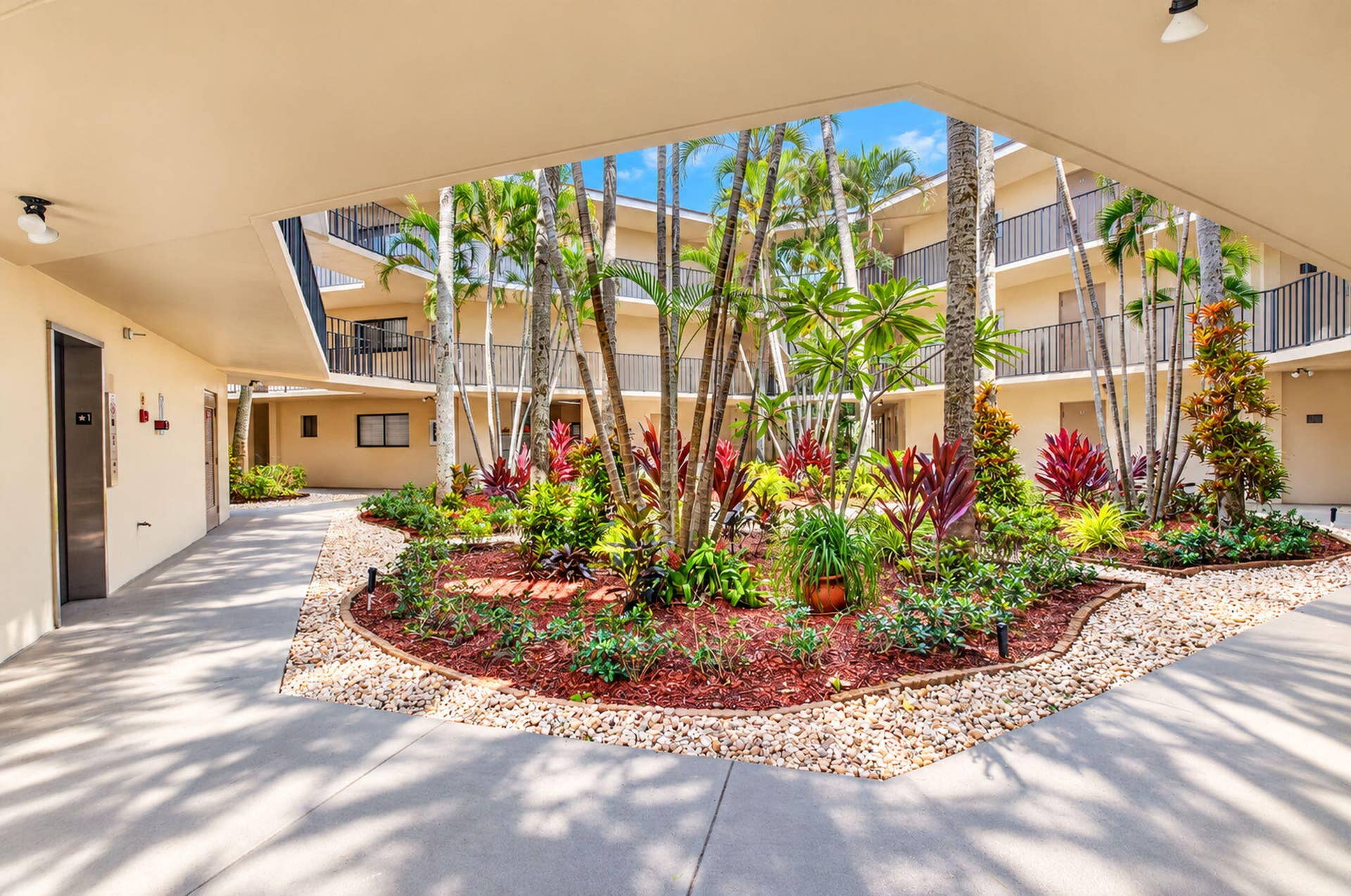 5250 LAS VERDES Circle, #314, Delray Beach, FL 33484 4-web-or-mls-DSC_3420