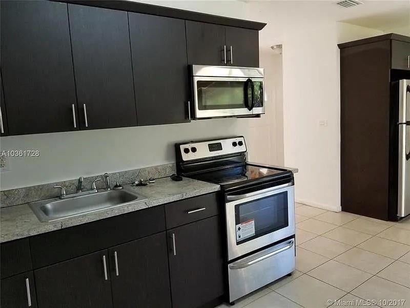 2711 NW 16TH Court, Fort Lauderdale, Fort Lauderdale, FL 33311 Photo 3
