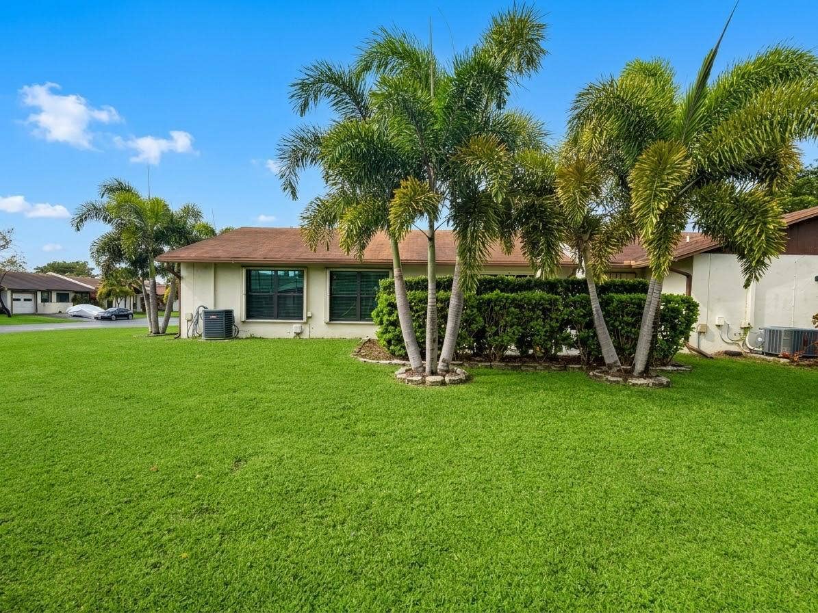 5102 FORSYTHIA Street, Delray Beach, FL 33484 back