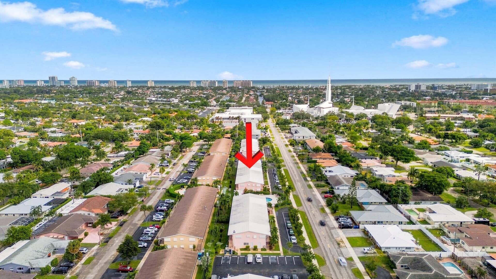 2111 NE 56TH Street, #207, Fort Lauderdale, FL 33308 28-DJI_0017