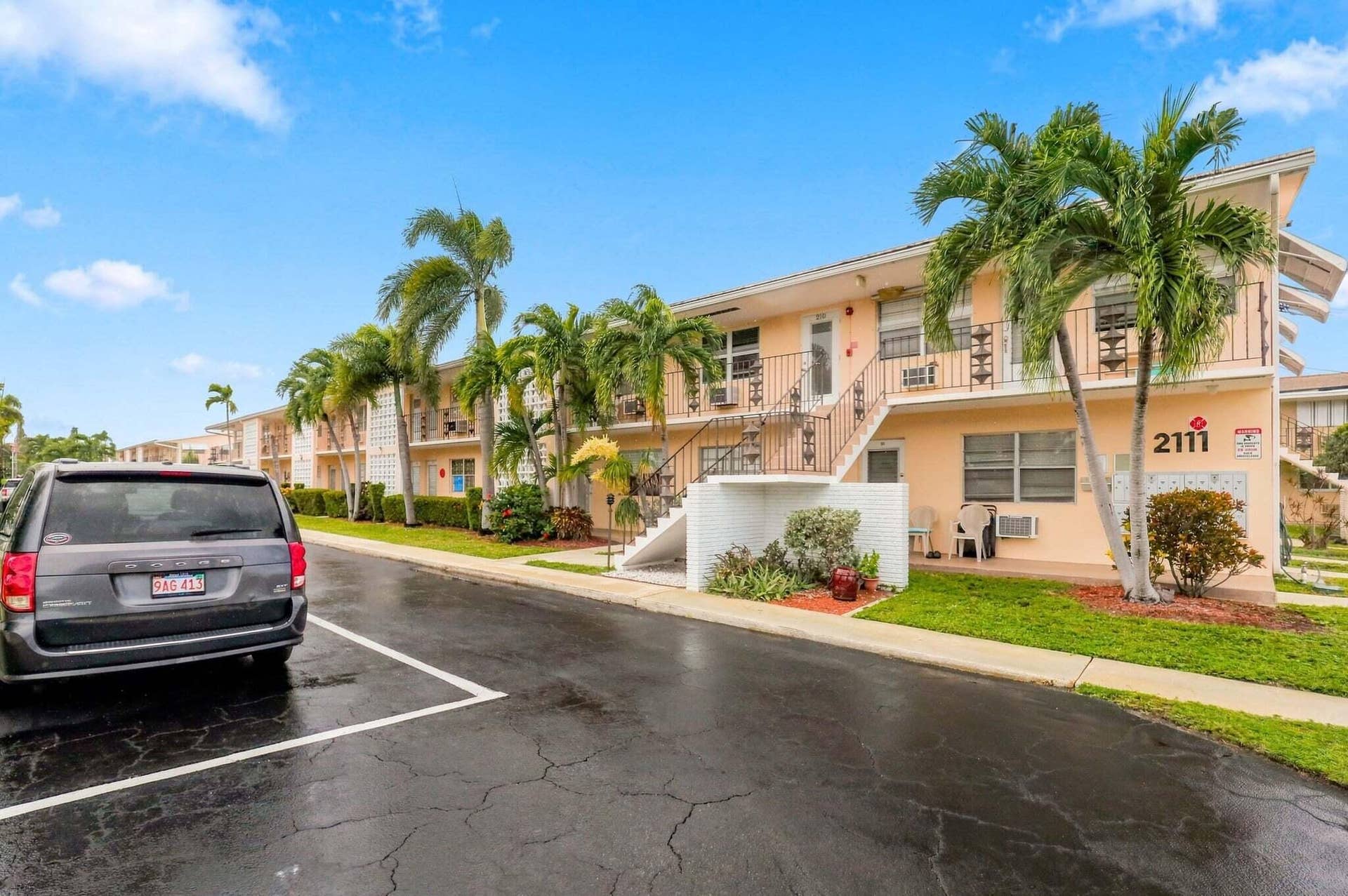 2111 NE 56TH Street, #207, Fort Lauderdale, FL 33308 04-1Z3A1096