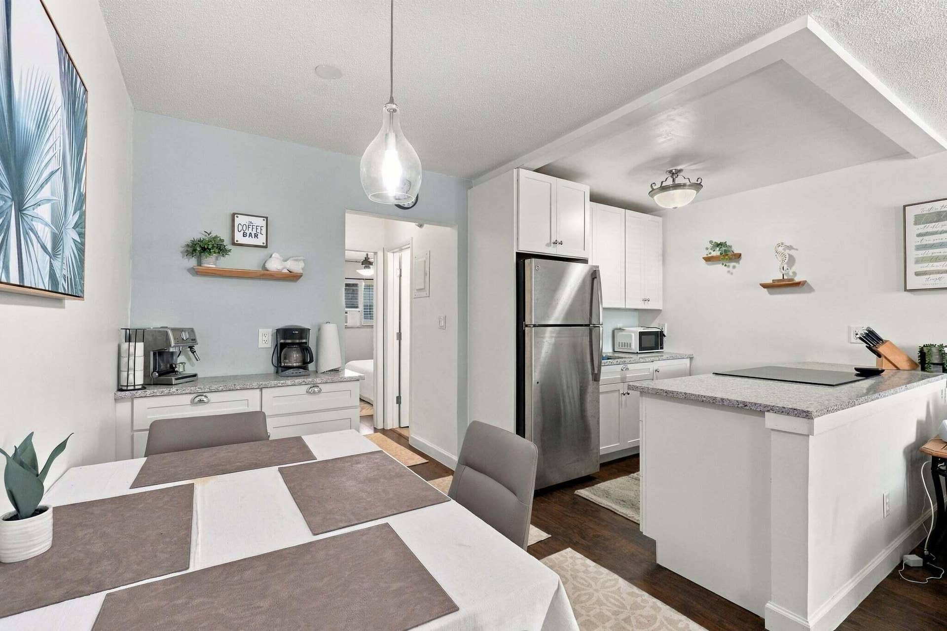 2111 NE 56TH Street, #207, Fort Lauderdale, FL 33308 15-1Z3A1060