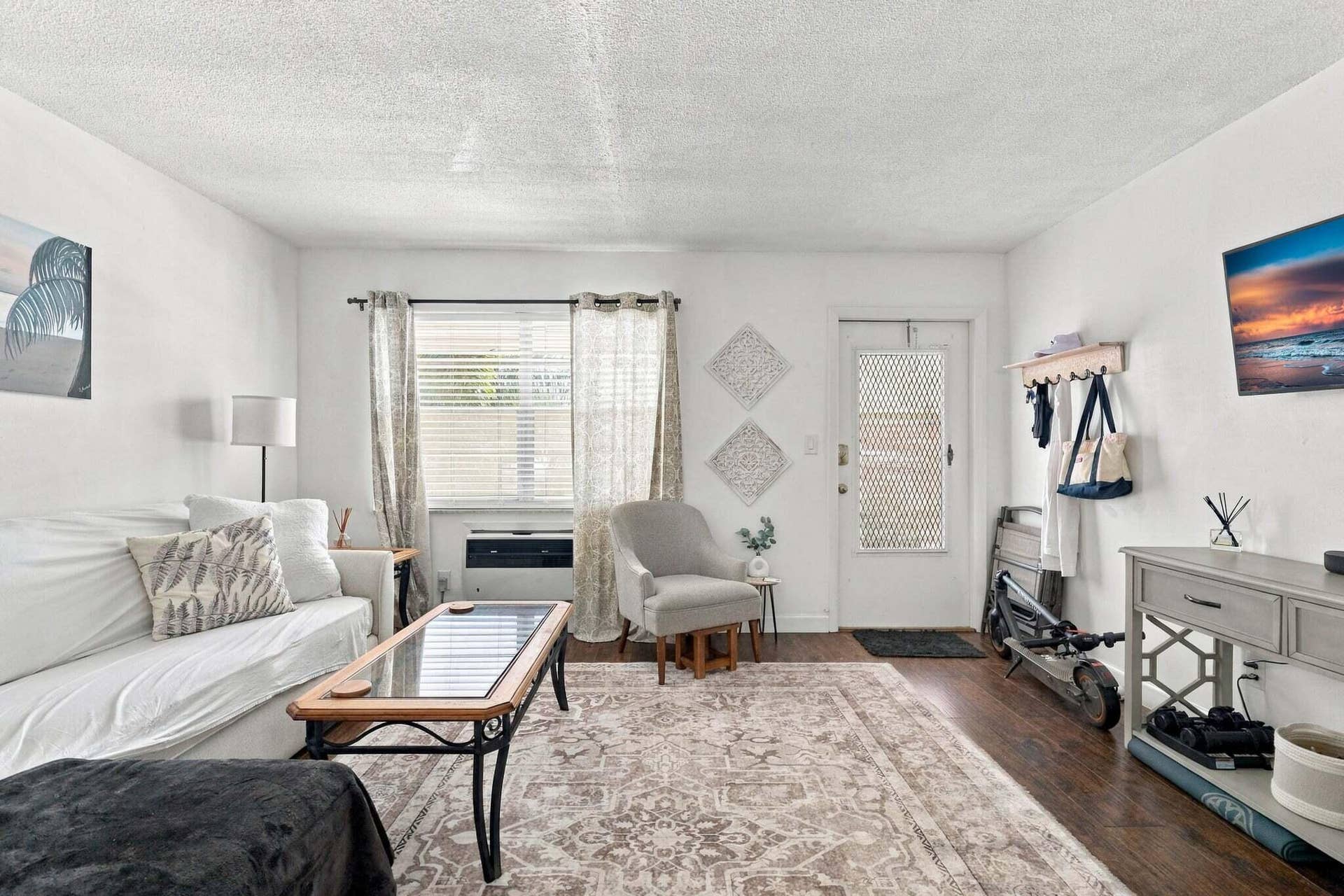 2111 NE 56TH Street, #207, Fort Lauderdale, FL 33308 10-1Z3A1045