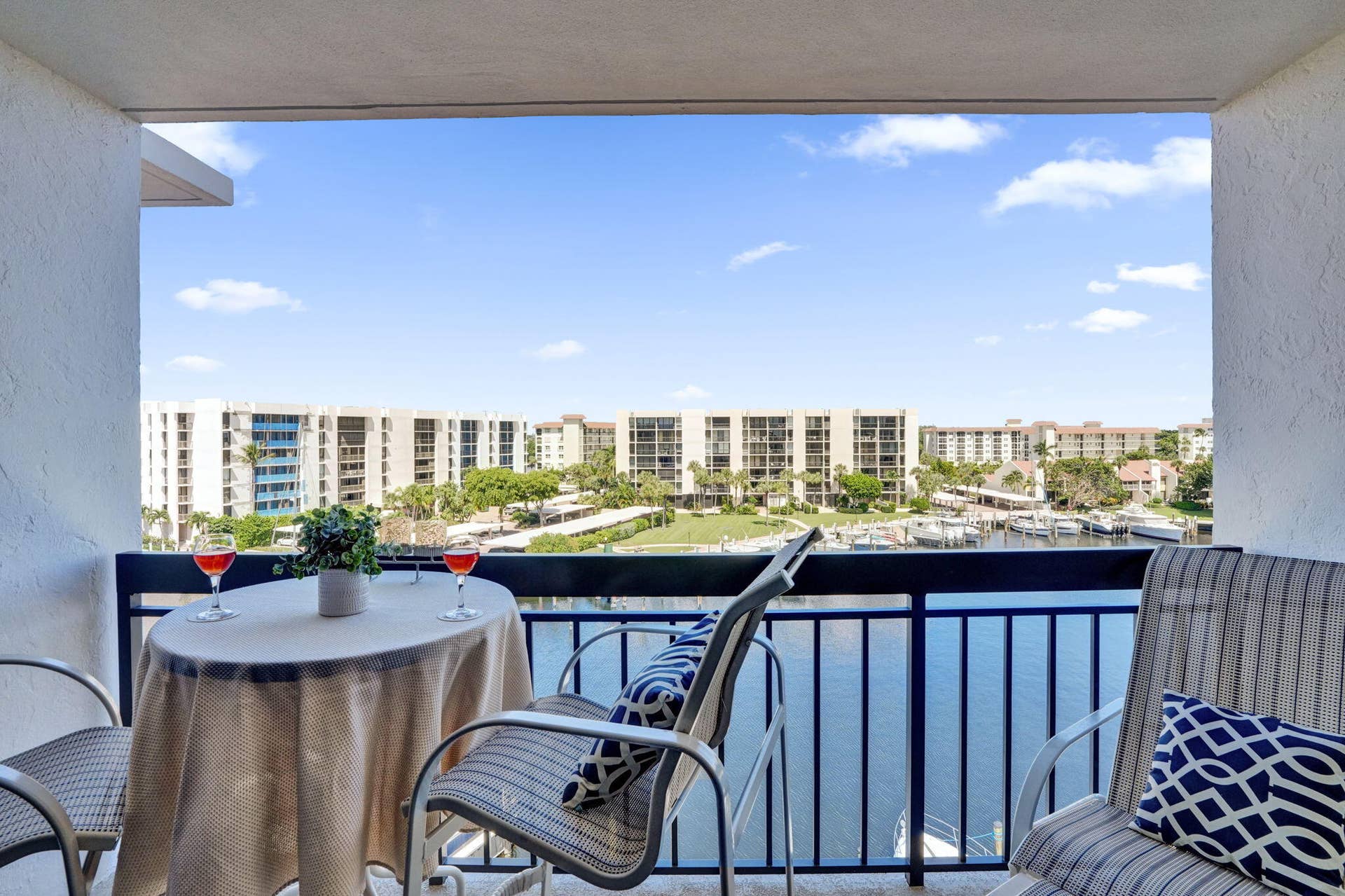089-Balcon-DSC08070