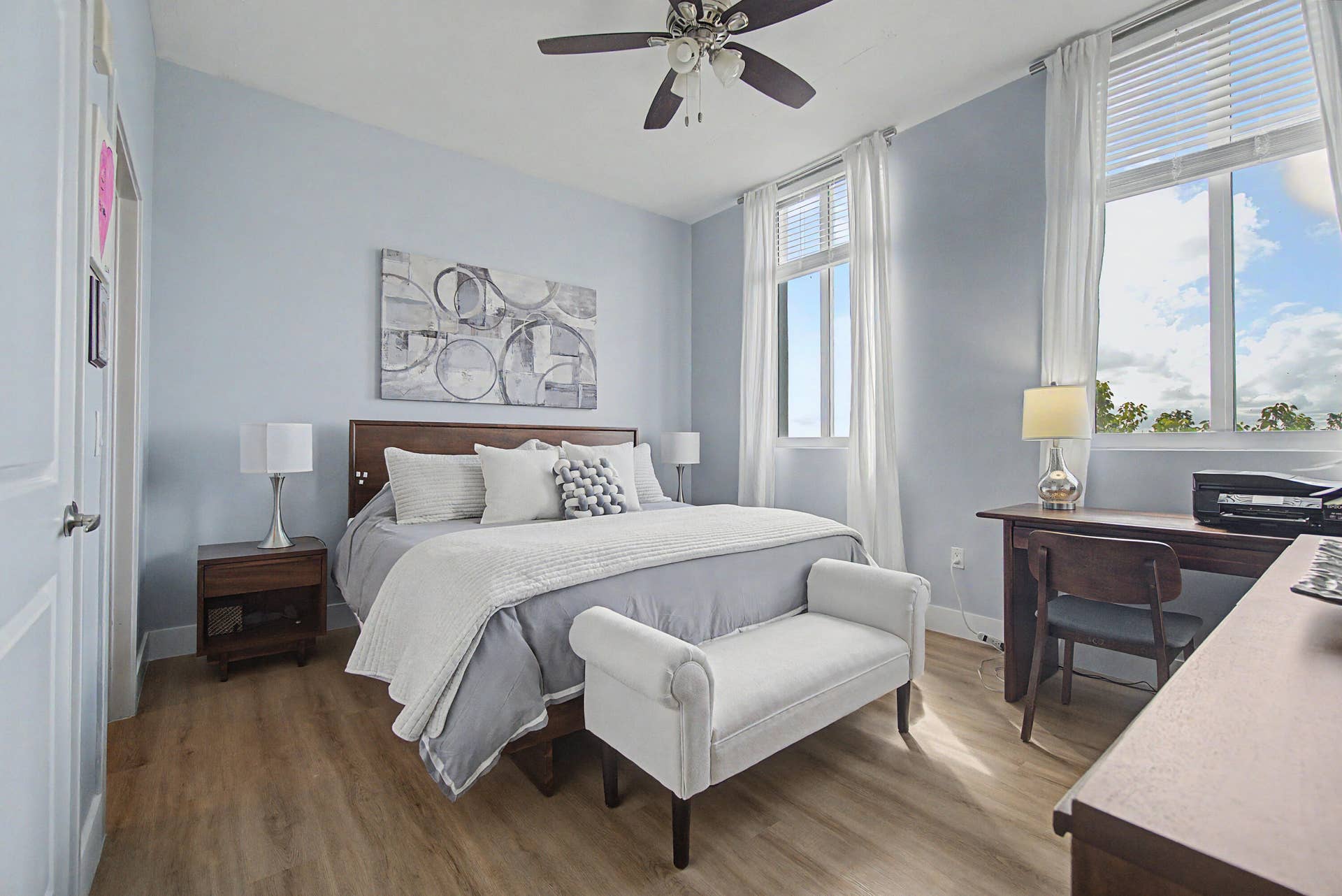 300 S AUSTRALIAN Avenue, #307, West Palm Beach, West Palm Beach, FL 33401 Primary Bedroom w King Bed