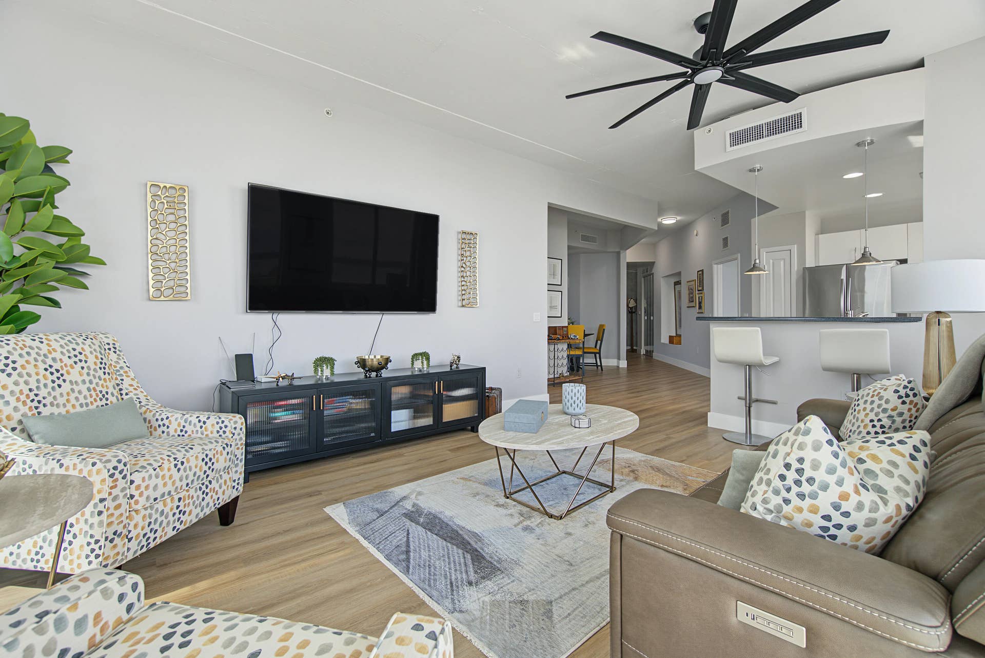 300 S AUSTRALIAN Avenue, #307, West Palm Beach, West Palm Beach, FL 33401 DSC06265