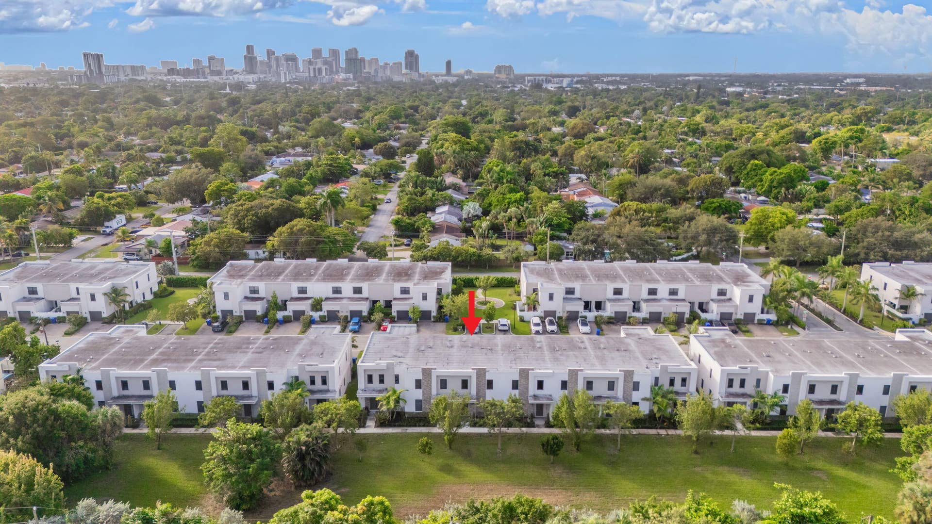529 NW 17TH Street, Fort Lauderdale, FL 33311 35-web-or-mls-529 NW 17th St, Fort Laude