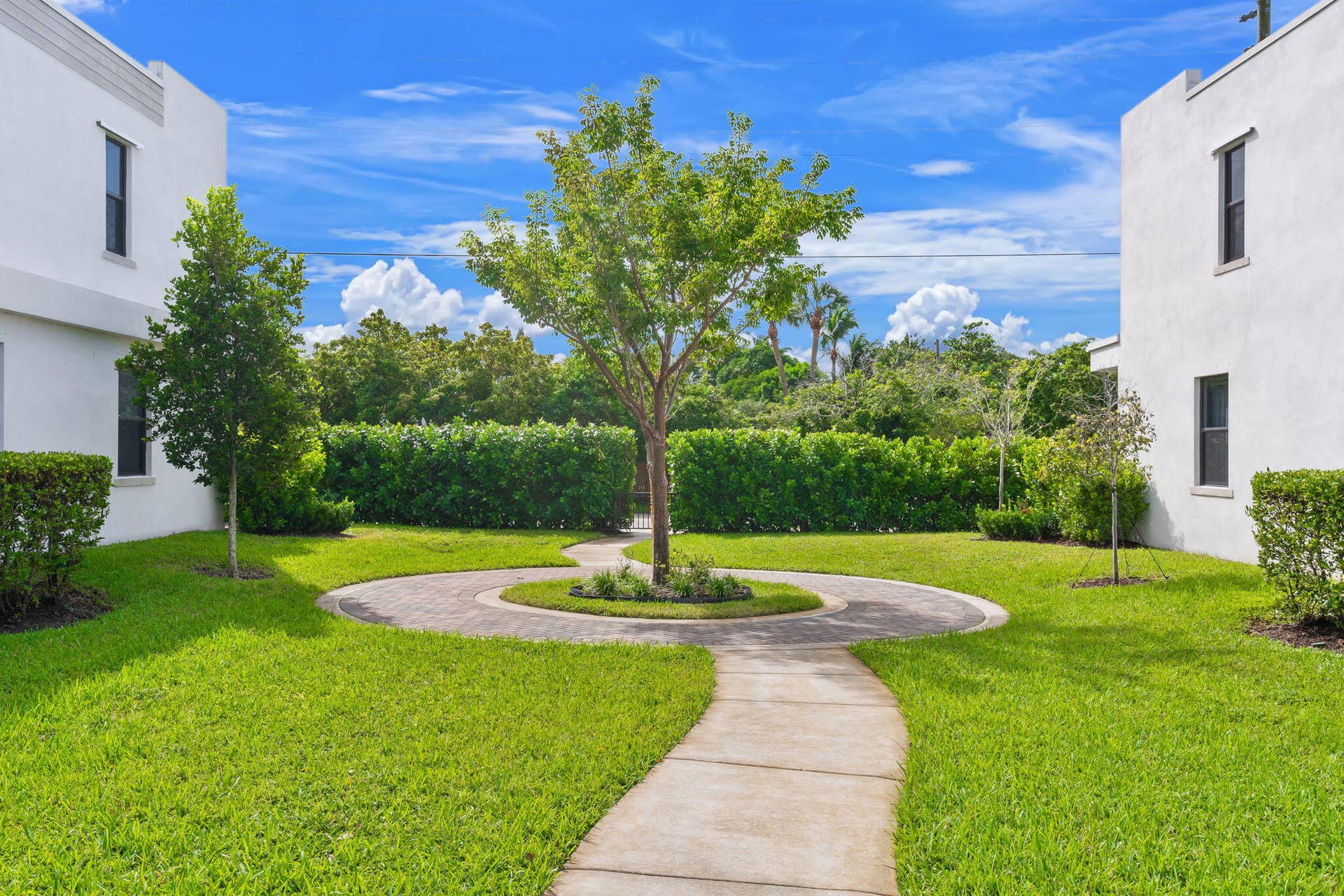 529 NW 17TH Street, Fort Lauderdale, FL 33311 34-web-or-mls-529 NW 17th St, Fort Laude