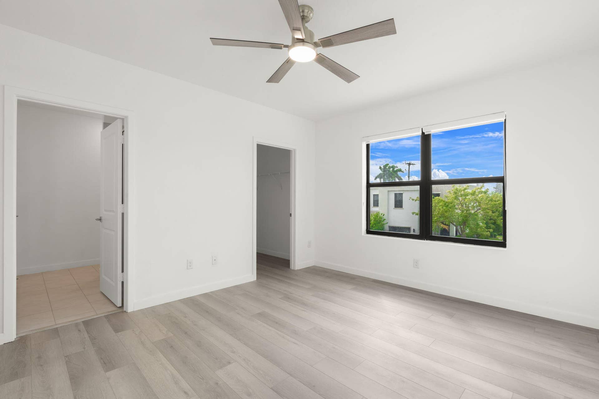 529 NW 17TH Street, Fort Lauderdale, FL 33311 26-web-or-mls-529 NW 17th St, Fort Laude