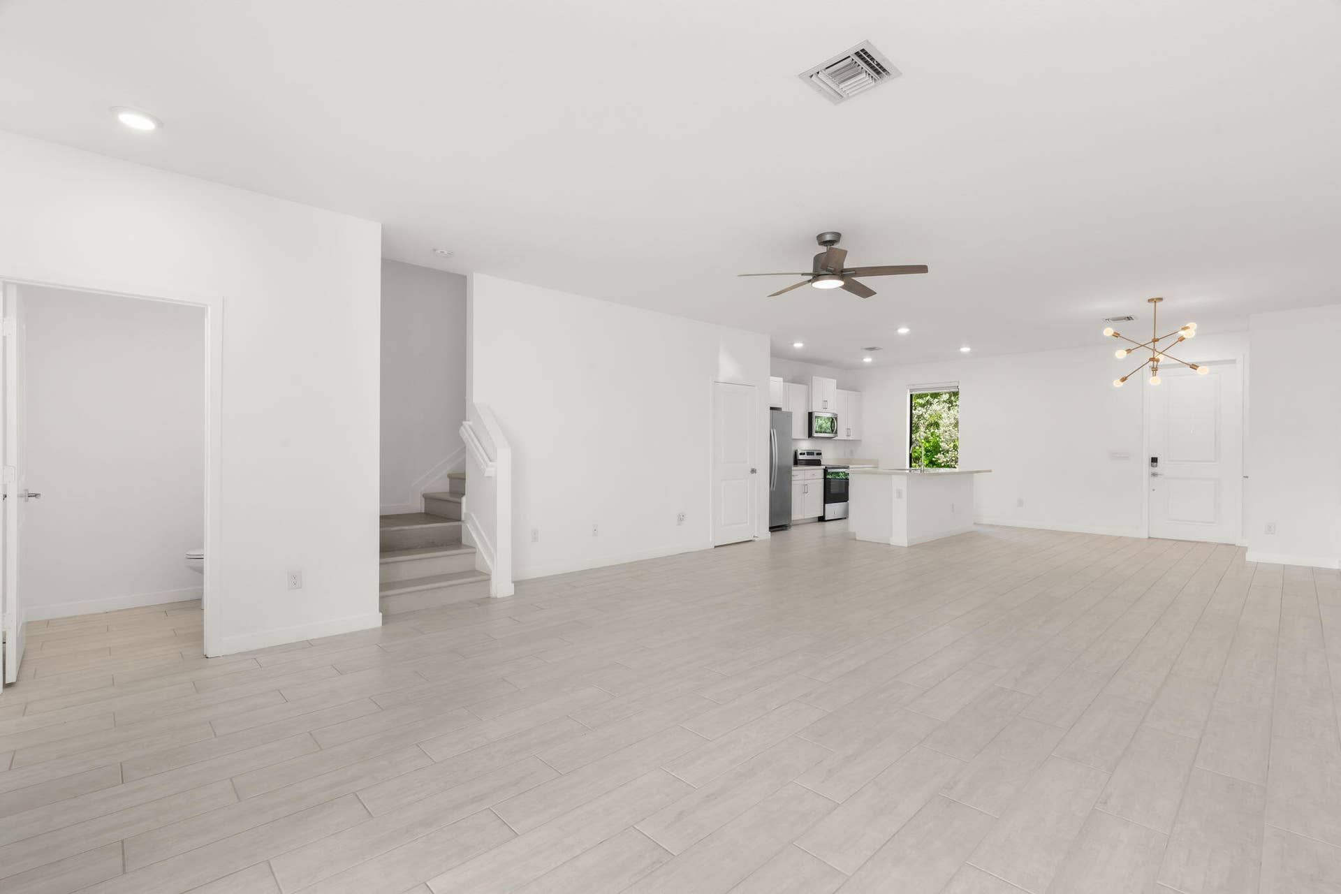 529 NW 17TH Street, Fort Lauderdale, FL 33311 6-web-or-mls-529 NW 17th St, Fort Lauder