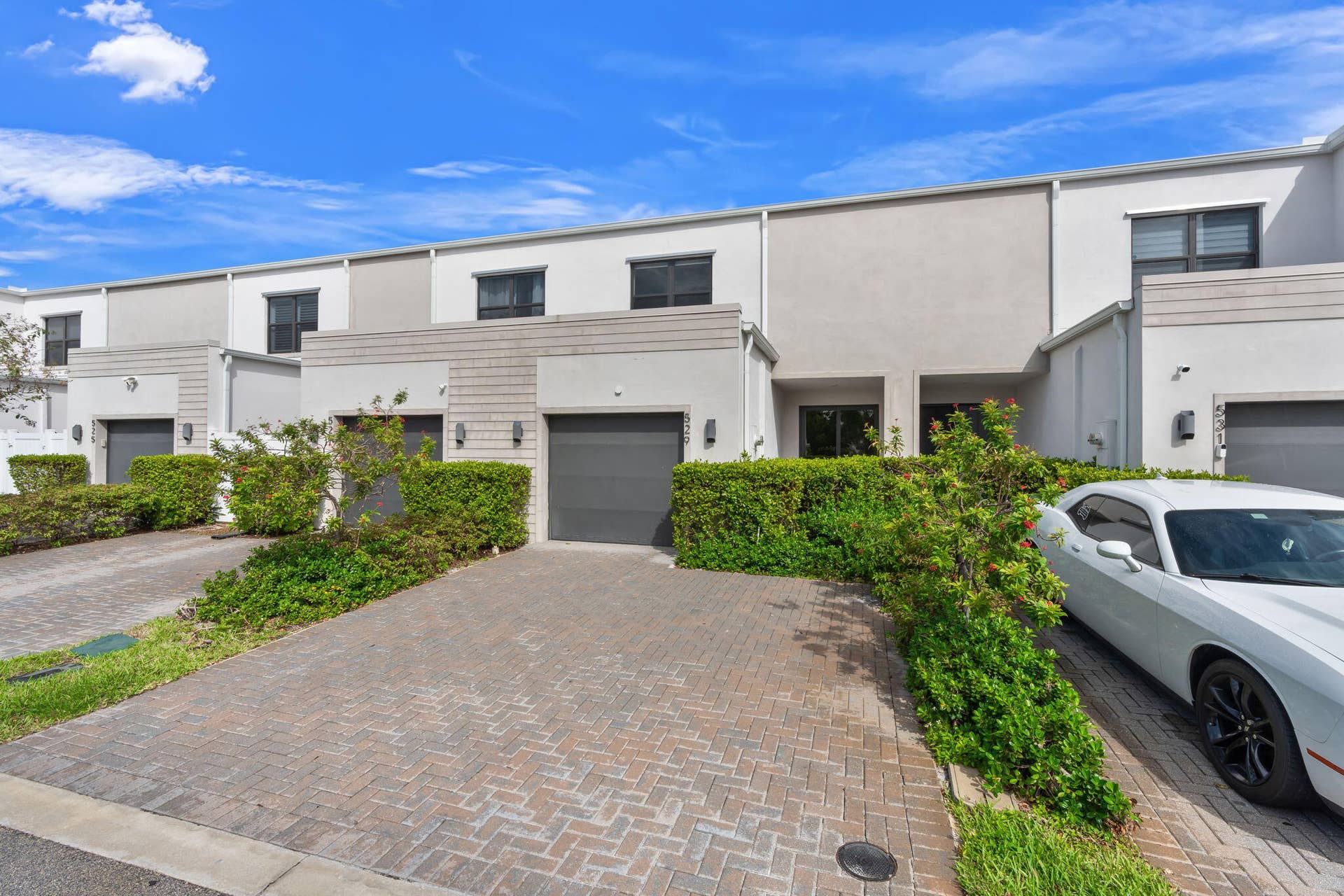 529 NW 17TH Street, Fort Lauderdale, FL 33311 2-web-or-mls-529 NW 17th St, Fort Lauder