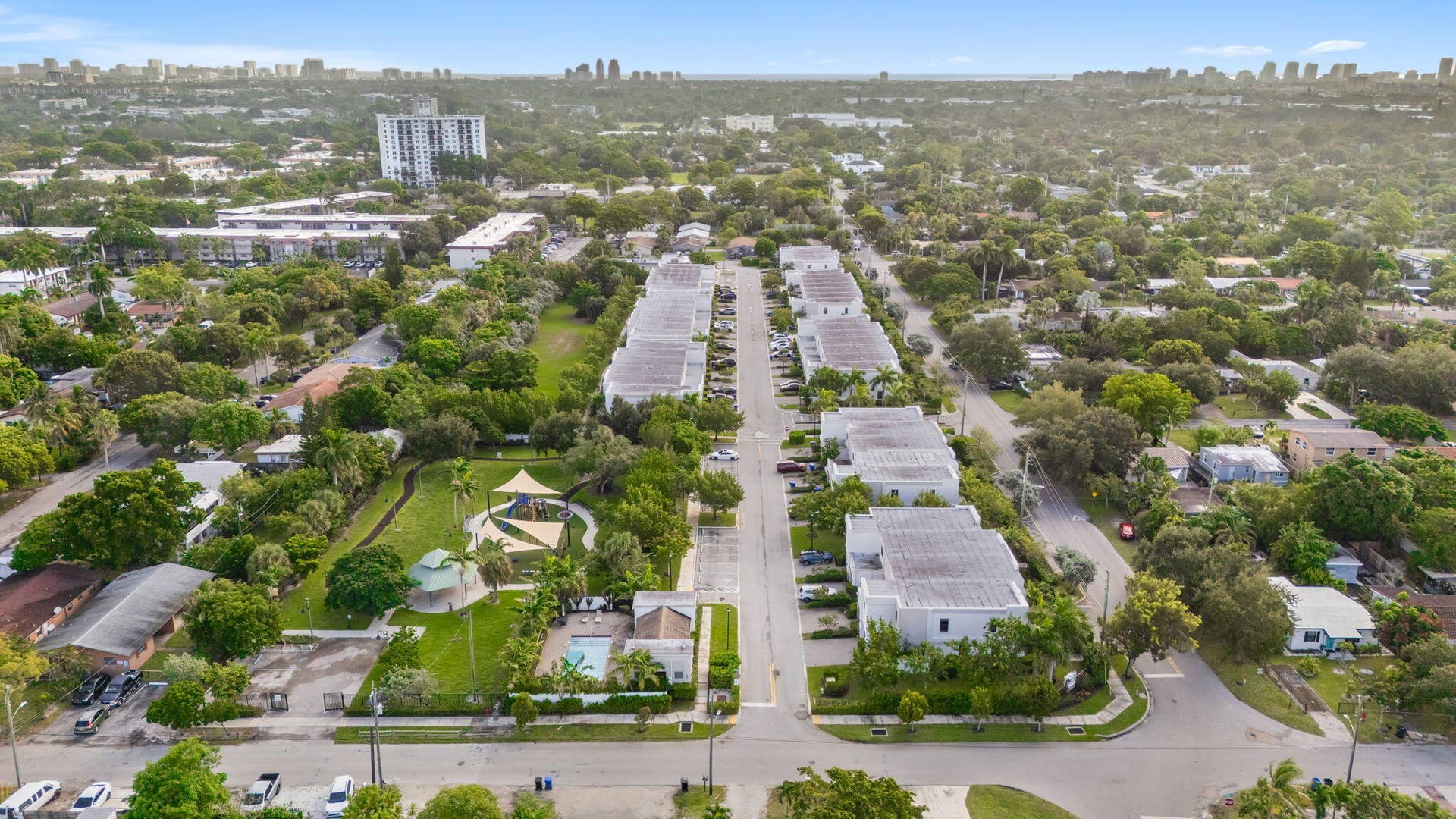 529 NW 17TH Street, Fort Lauderdale, FL 33311 42-web-or-mls-529 NW 17th St, Fort Laude