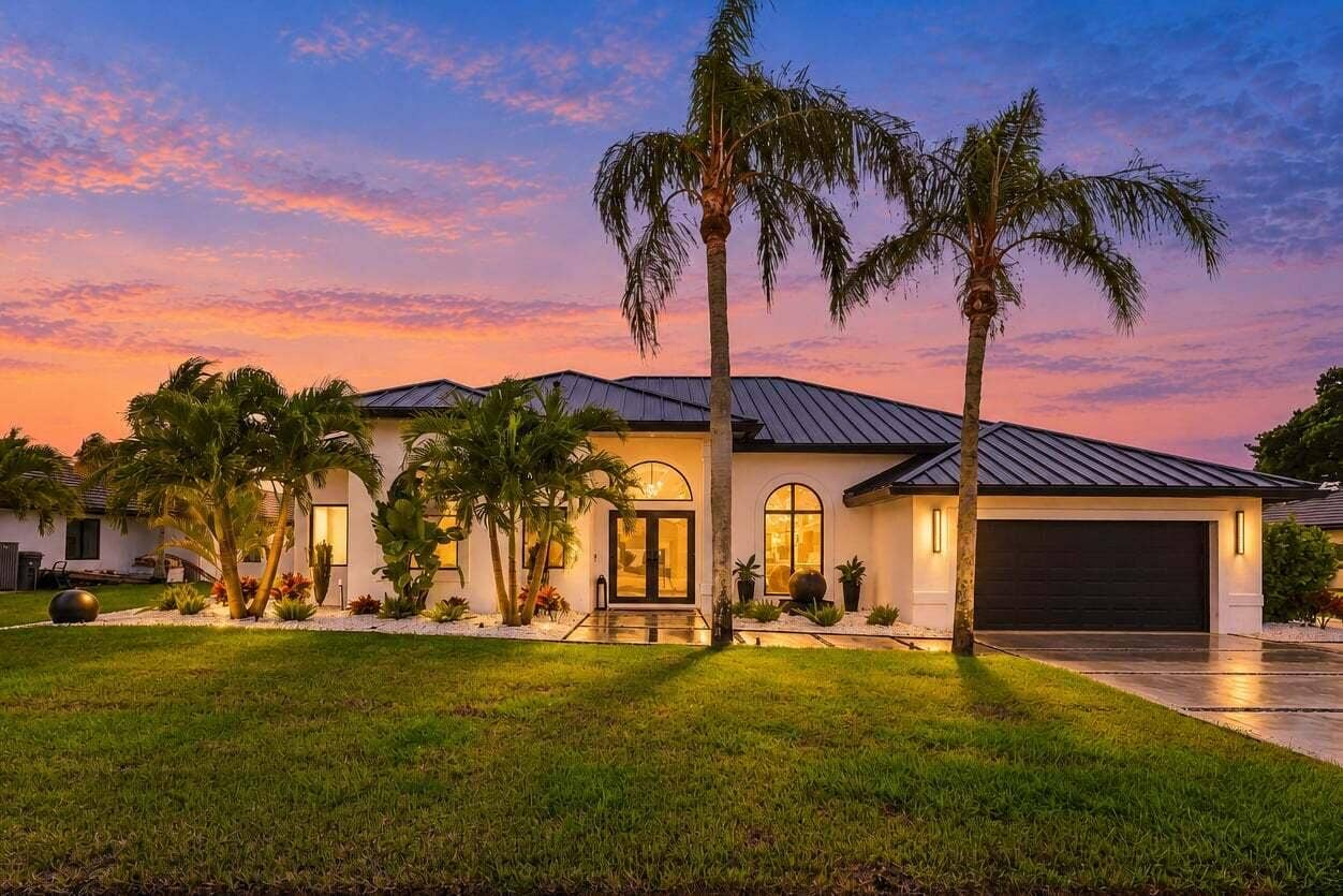 11145 Boca Woods Lane, Boca Raton, FL 33428 03-Front_twilight