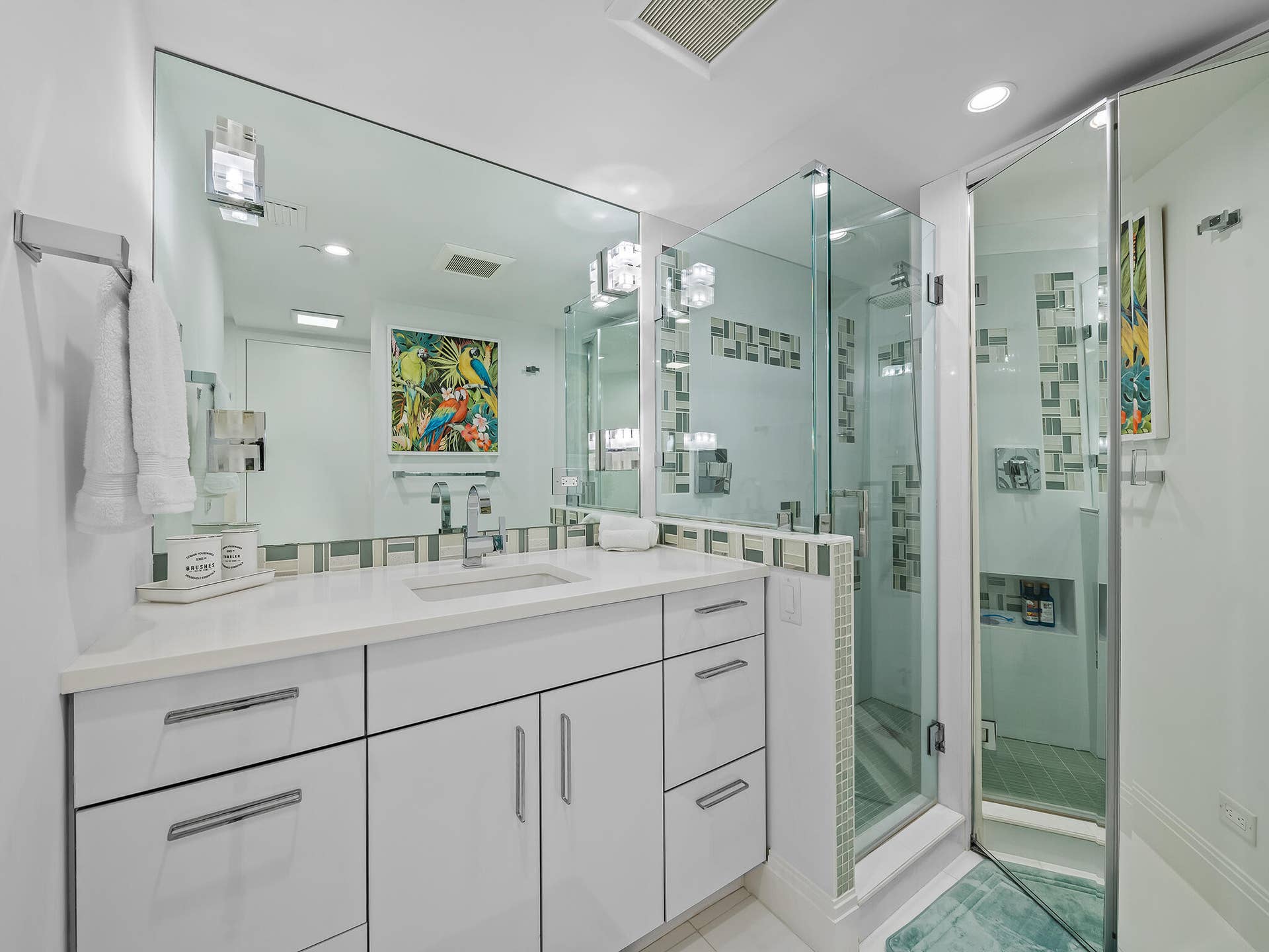 3505 S Ocean Boulevard, #10N, Highland Beach, FL 33487 3rd full bathroom