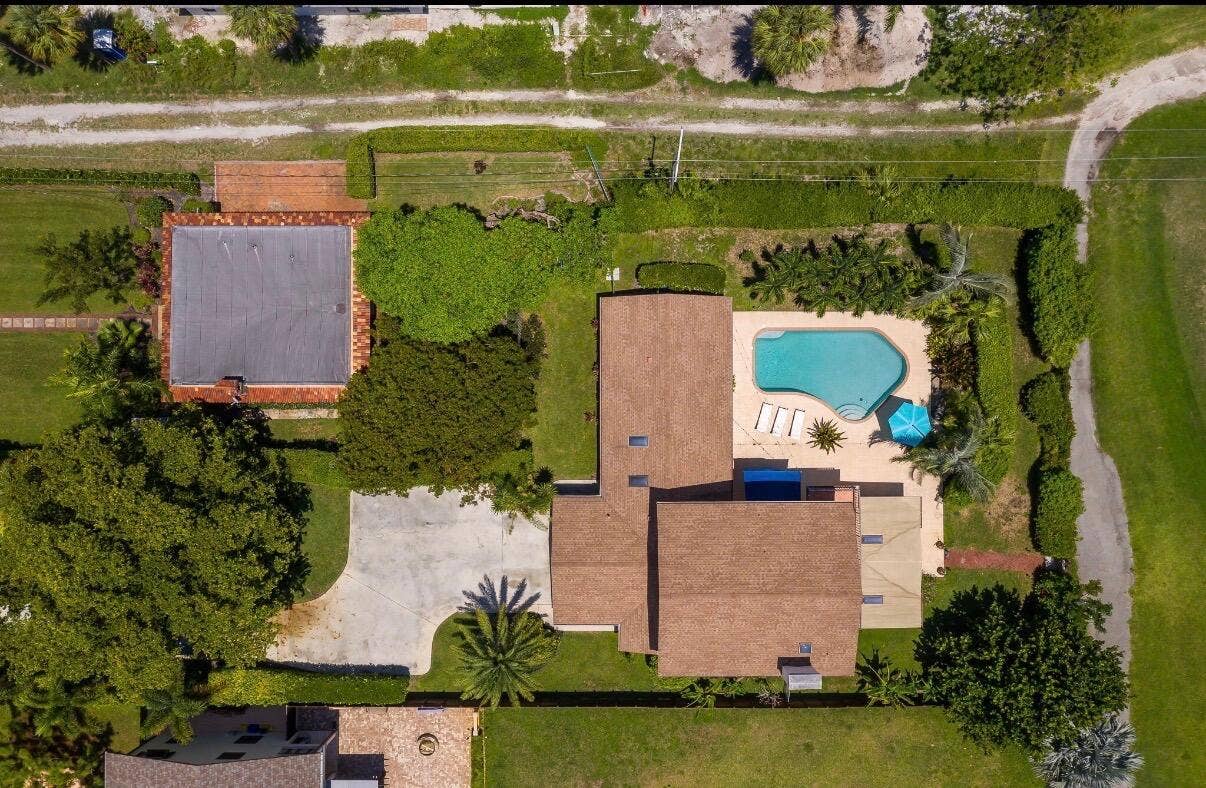 1324 N Lakeside Drive, Lake Worth Beach, FL 33460 IMG_5065