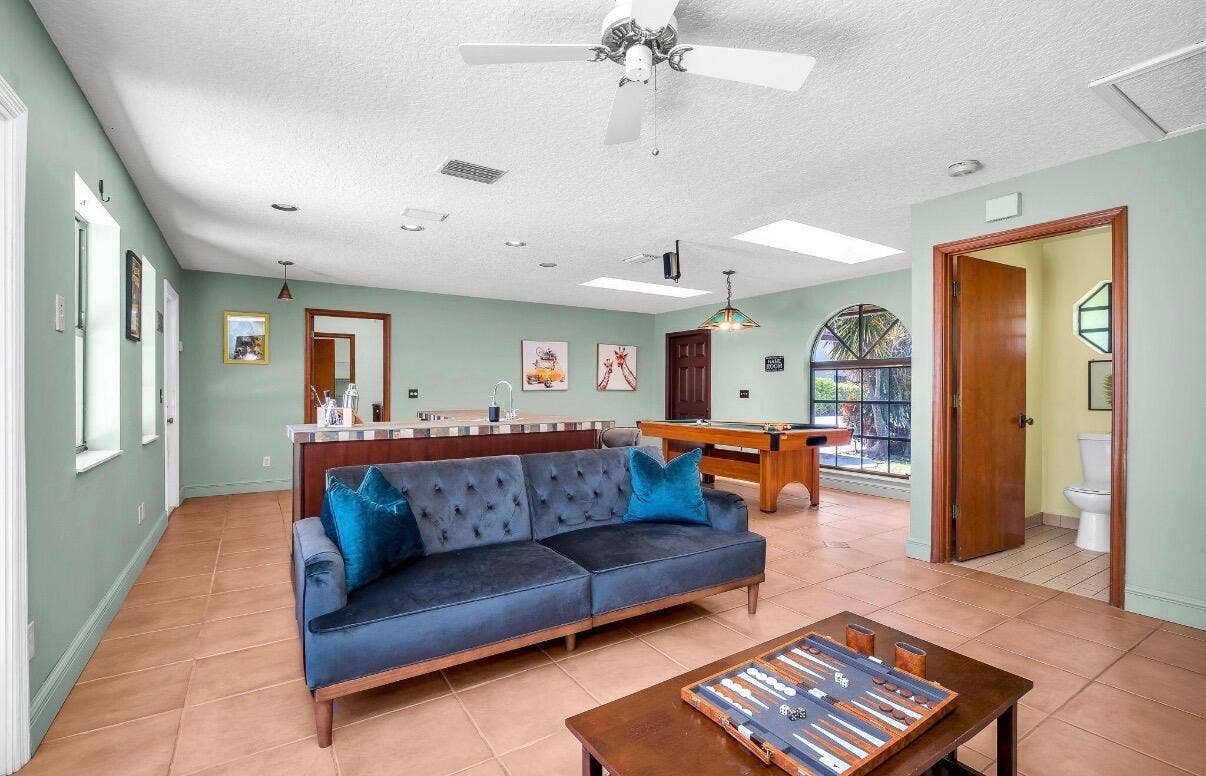 1324 N Lakeside Drive, Lake Worth Beach, FL 33460 IMG_5051