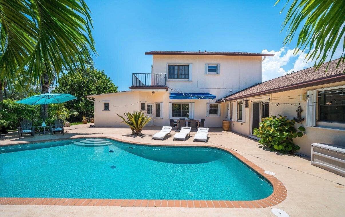 1324 N Lakeside Drive, Lake Worth Beach, FL 33460 IMG_5059