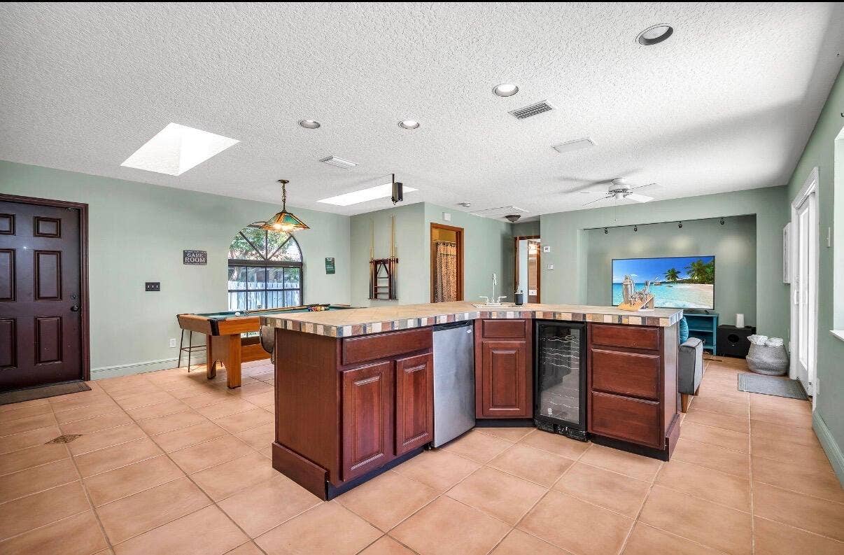 1324 N Lakeside Drive, Lake Worth Beach, FL 33460 IMG_5049