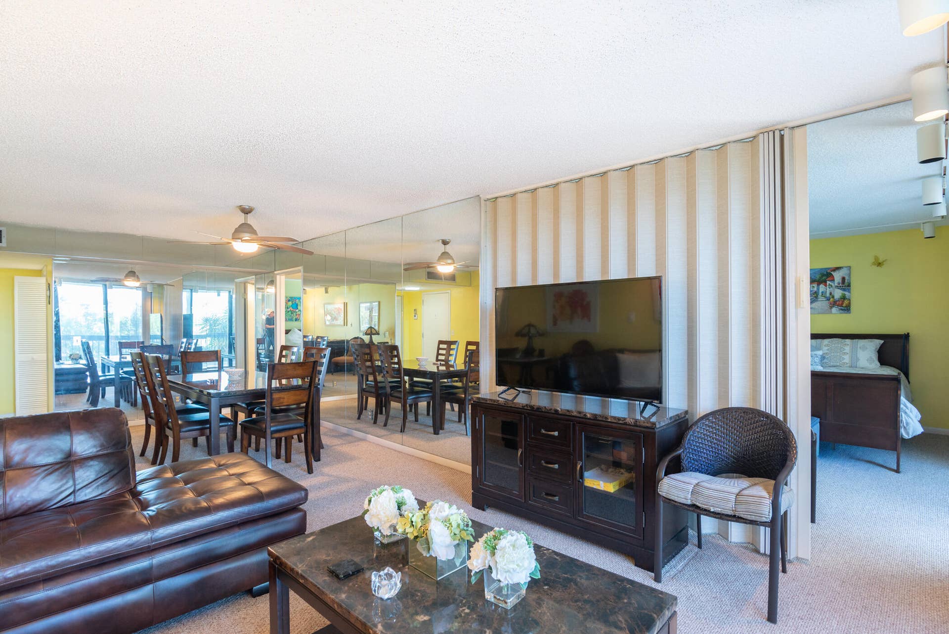 2425 PRESIDENTIAL Way, #201, West Palm Beach, FL 33401 Clark 2425 Presidential Way 201-015
