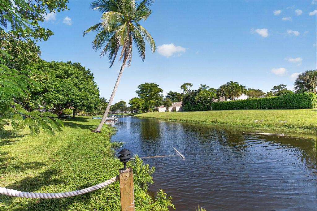 740 Lake Wellington Drive, Wellington, FL 33414 102726-96
