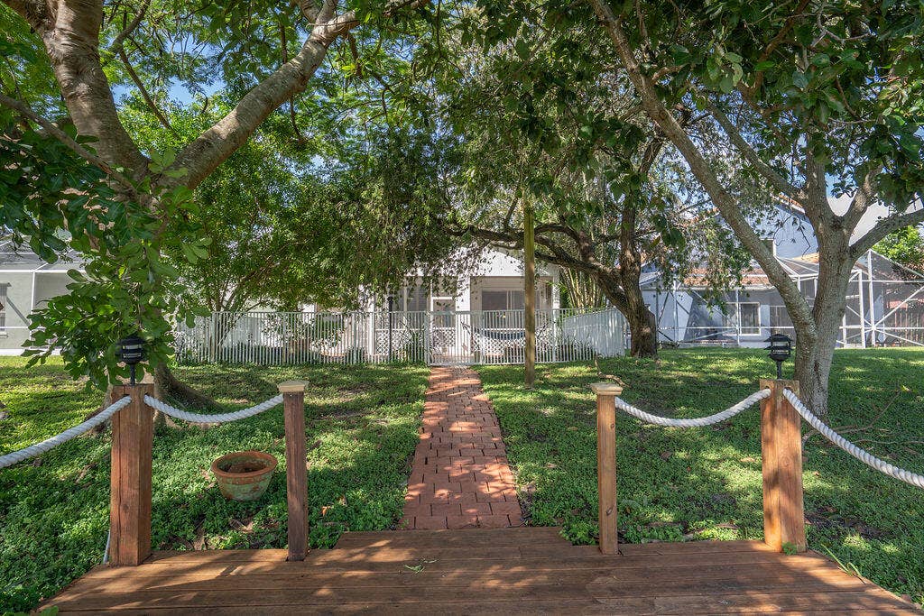 740 Lake Wellington Drive, Wellington, FL 33414 Dock