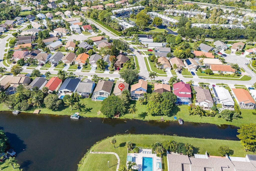 740 Lake Wellington Drive, Wellington, FL 33414 Location on Lake