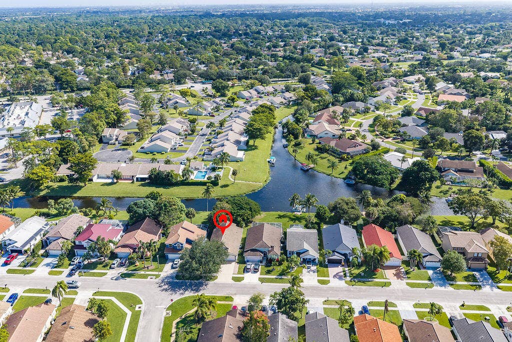740 Lake Wellington Drive, Wellington, FL 33414 Aerial
