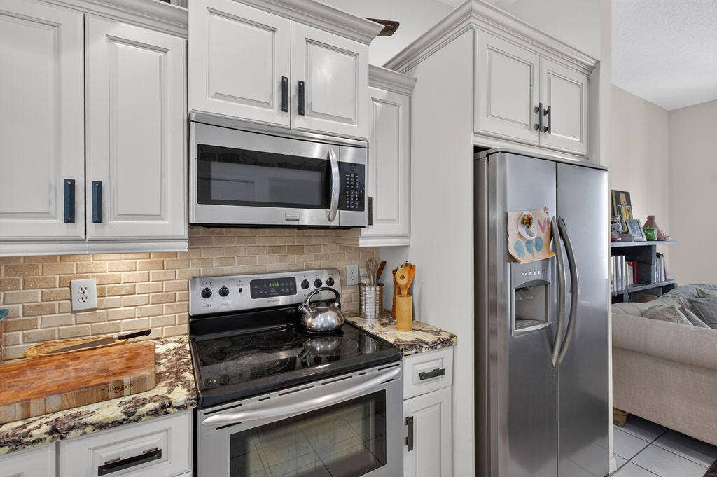 740 Lake Wellington Drive, Wellington, FL 33414 Kitchen